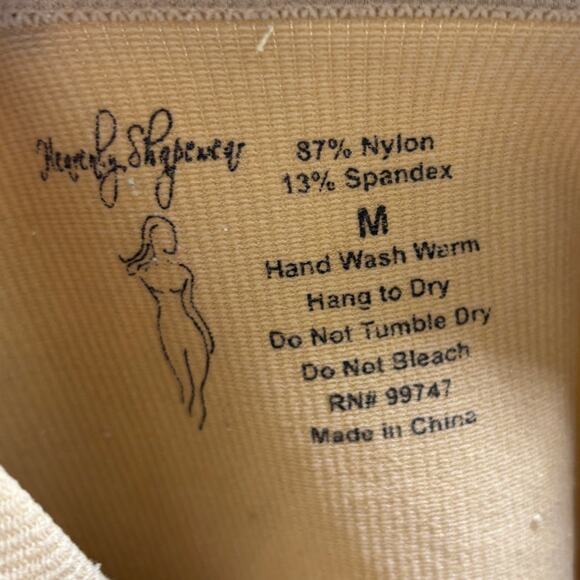 Heavenly Shapewear Women's Size Medium Beige Ribbed Underwire Sculp Top - Picture 3 of 3